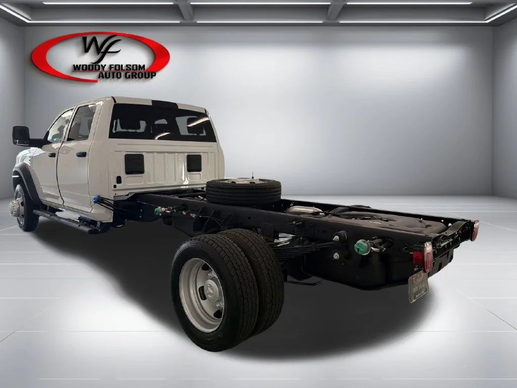 New 2026 Bright White Clear-Coat Exterior Paint RAM Tradesman image 9