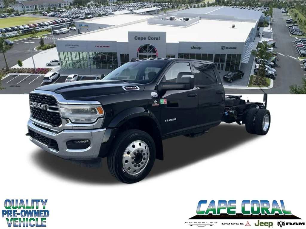 2023 RAM 5500 SLT 4X4 Crew Cab DRW 197" WB's photo