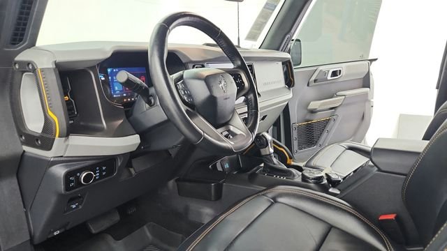 Used 2023 Gray Ford Badlands image 15