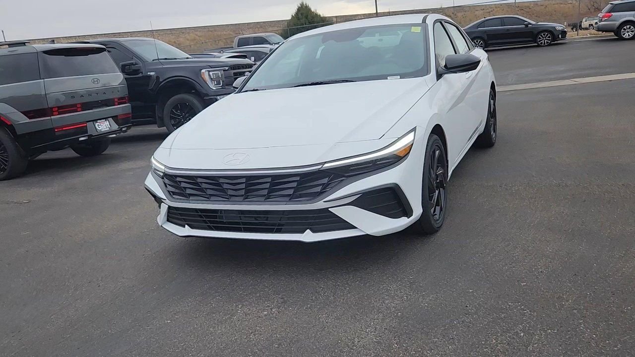New 2026 Serenity White Hyundai SEL Sport image 4