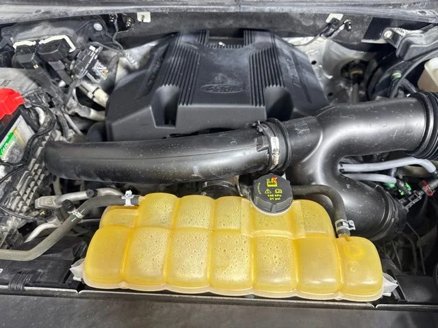 Used 2018 Blue Ford XLT image 9