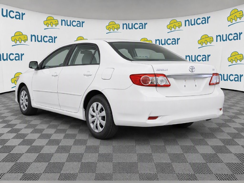 Used 2011 White Toyota LE image 3
