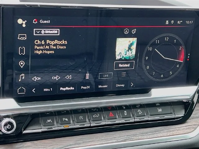 2026 GMC Sierra 1500 SLT - Photo 10