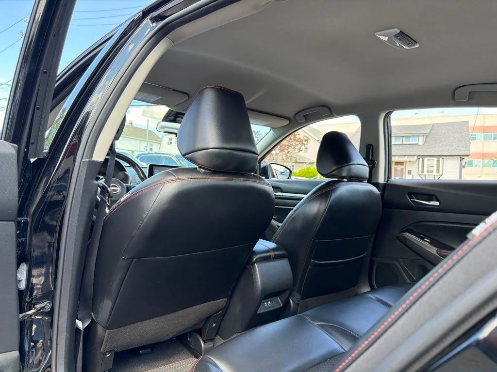 Used 2024 Black Nissan 2.5 SR image 27