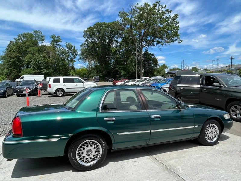 Used 2000 Green Mercury GS Sedan 4D image 9