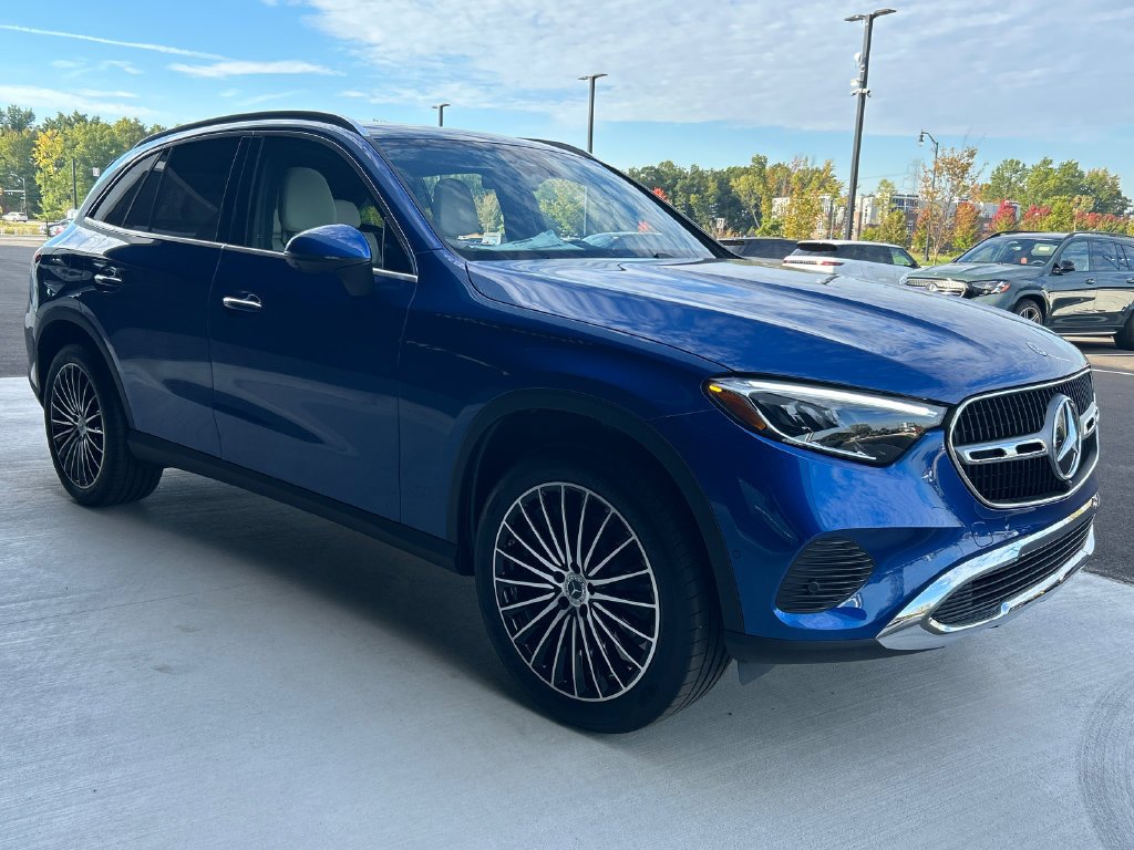 New 2026 Starling Blue Metallic Mercedes-Benz GLC 300 image 39
