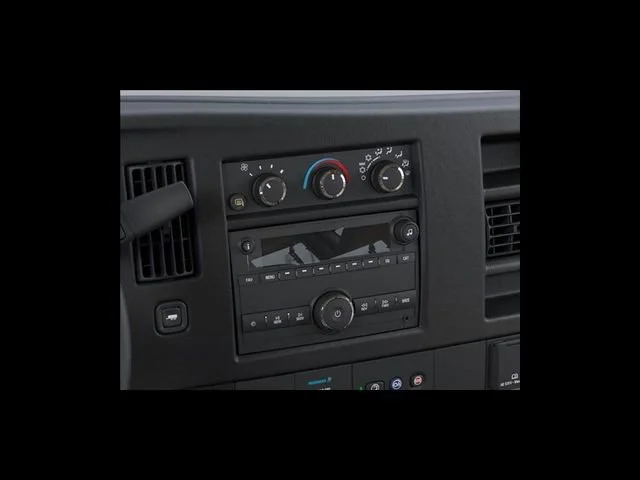 New 2025 Summit White GMC Work Van image 23