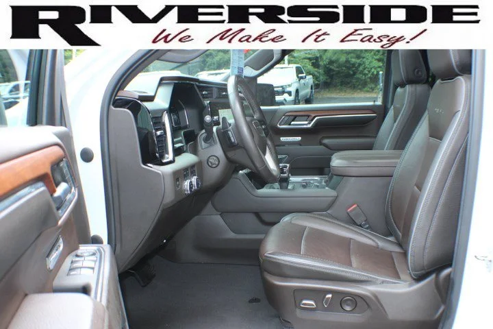 Certified Used 2023 White Frost Tricoat GMC Denali image 15
