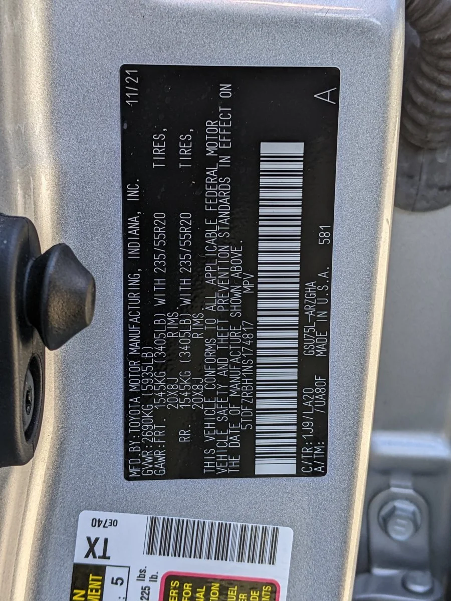Used 2022 Celestial Silver Metallic Toyota Platinum image 25