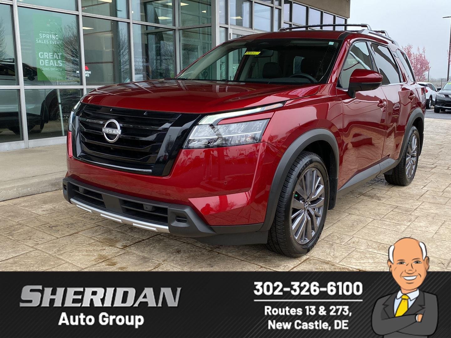 2023 Nissan Pathfinder SL 4WD's photo