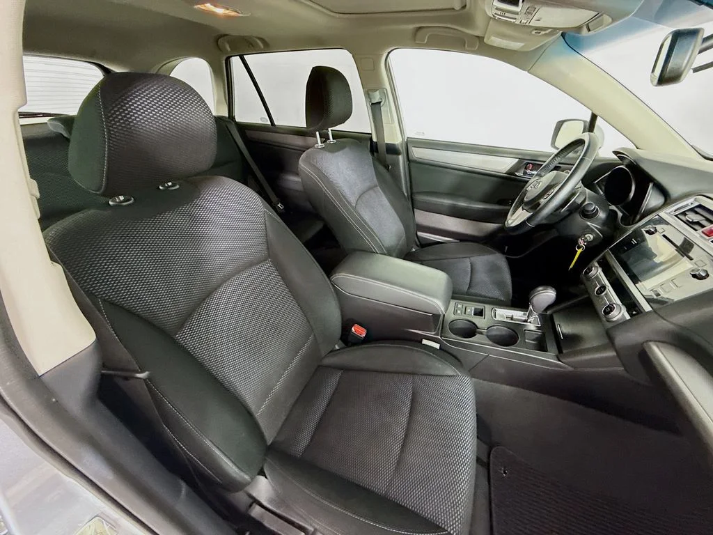 Used 2016 Ice Silver Metallic Subaru 2.5i Premium image 26