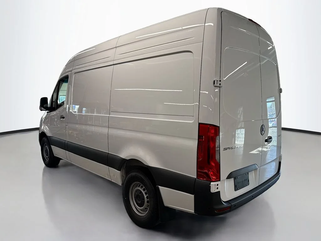 New 2026  Mercedes-Benz  image 3
