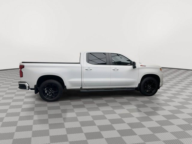 Used 2024 Summit White Chevrolet RST image 45