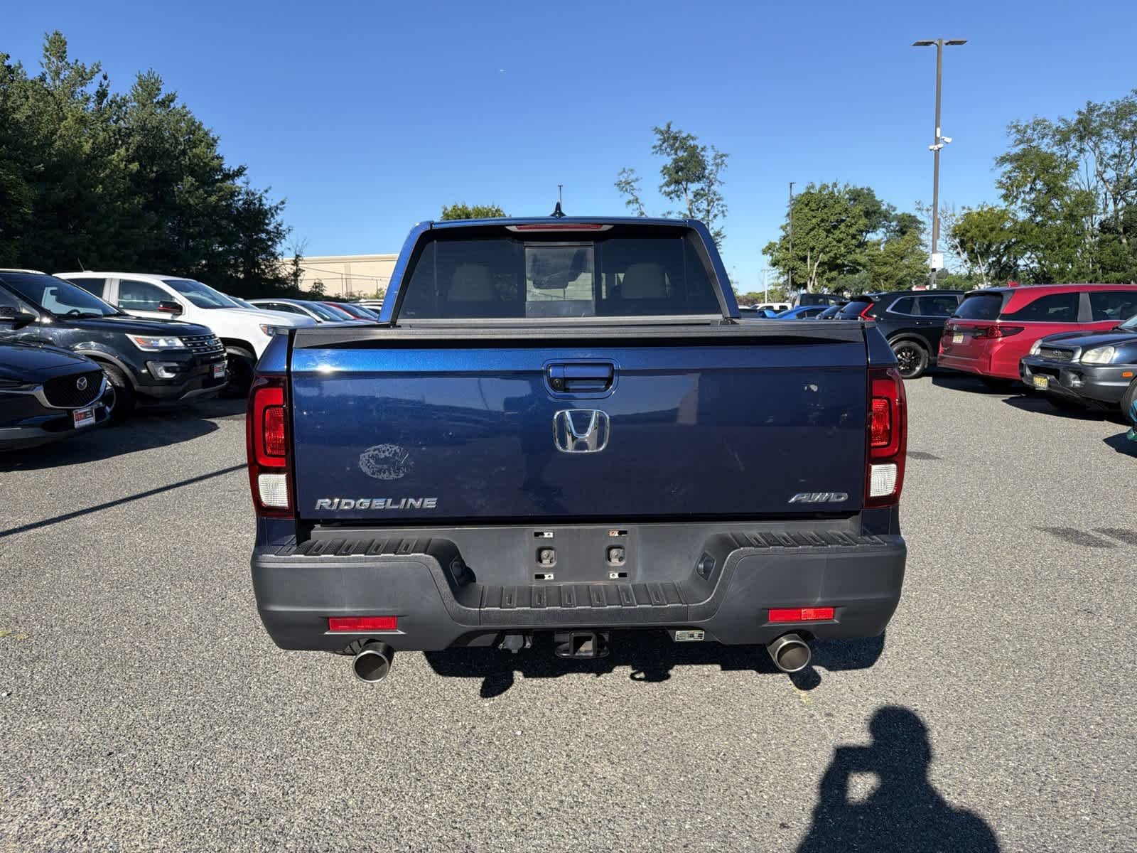 Used 2023 Obsidian Blue Pearl Honda RTL image 4
