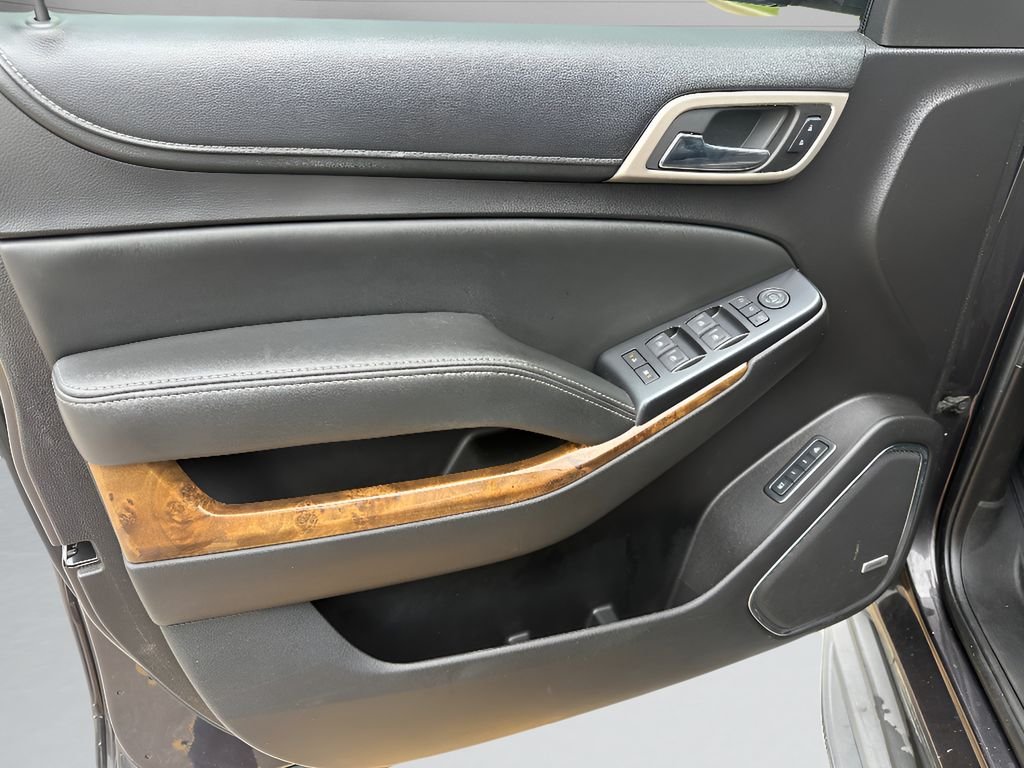 Used 2015 Iridium Metallic GMC Denali image 16