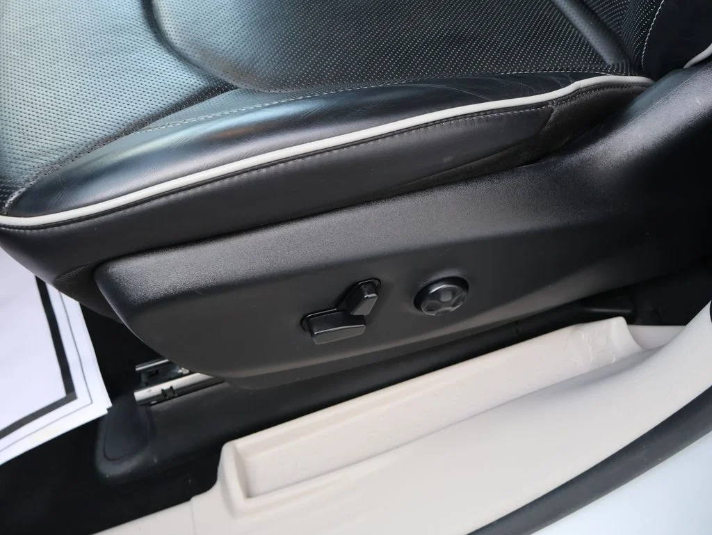 2024 Chrysler Pacifica Limited - Photo 19