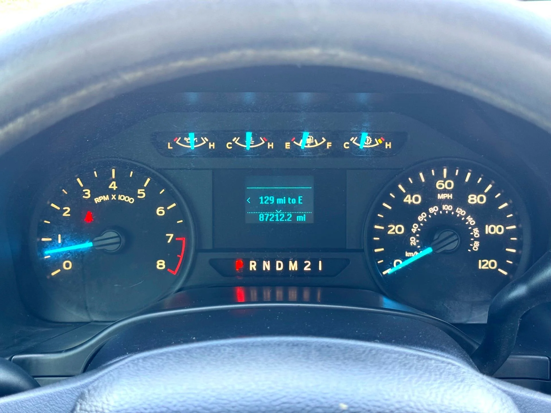 Used 2018  Ford XL image 18