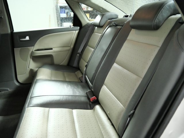 Used 2008  Mercury Premier image 12