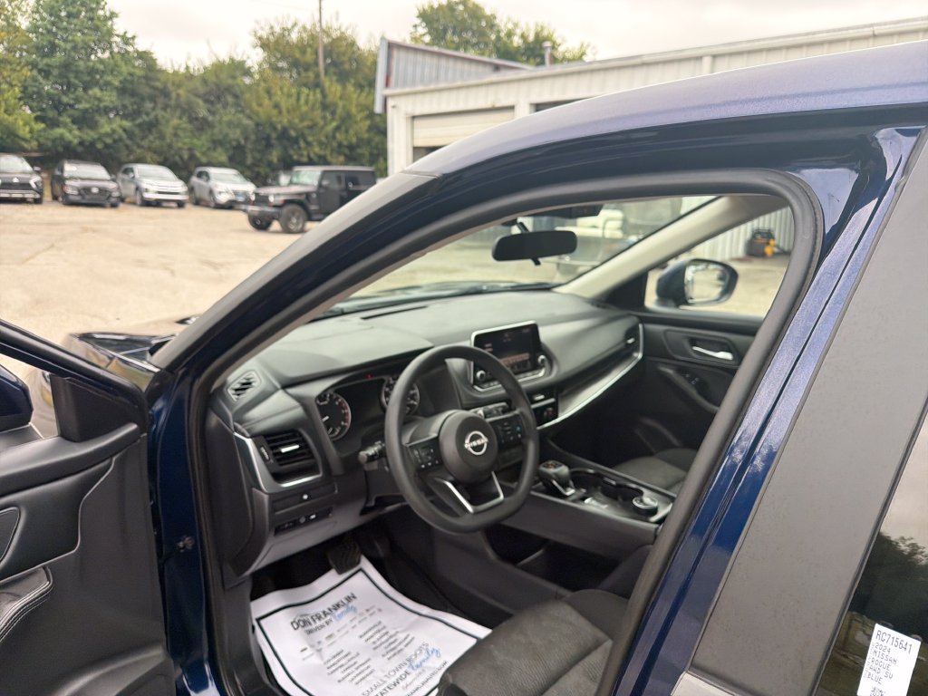 Used 2024 Blue Nissan SV image 15