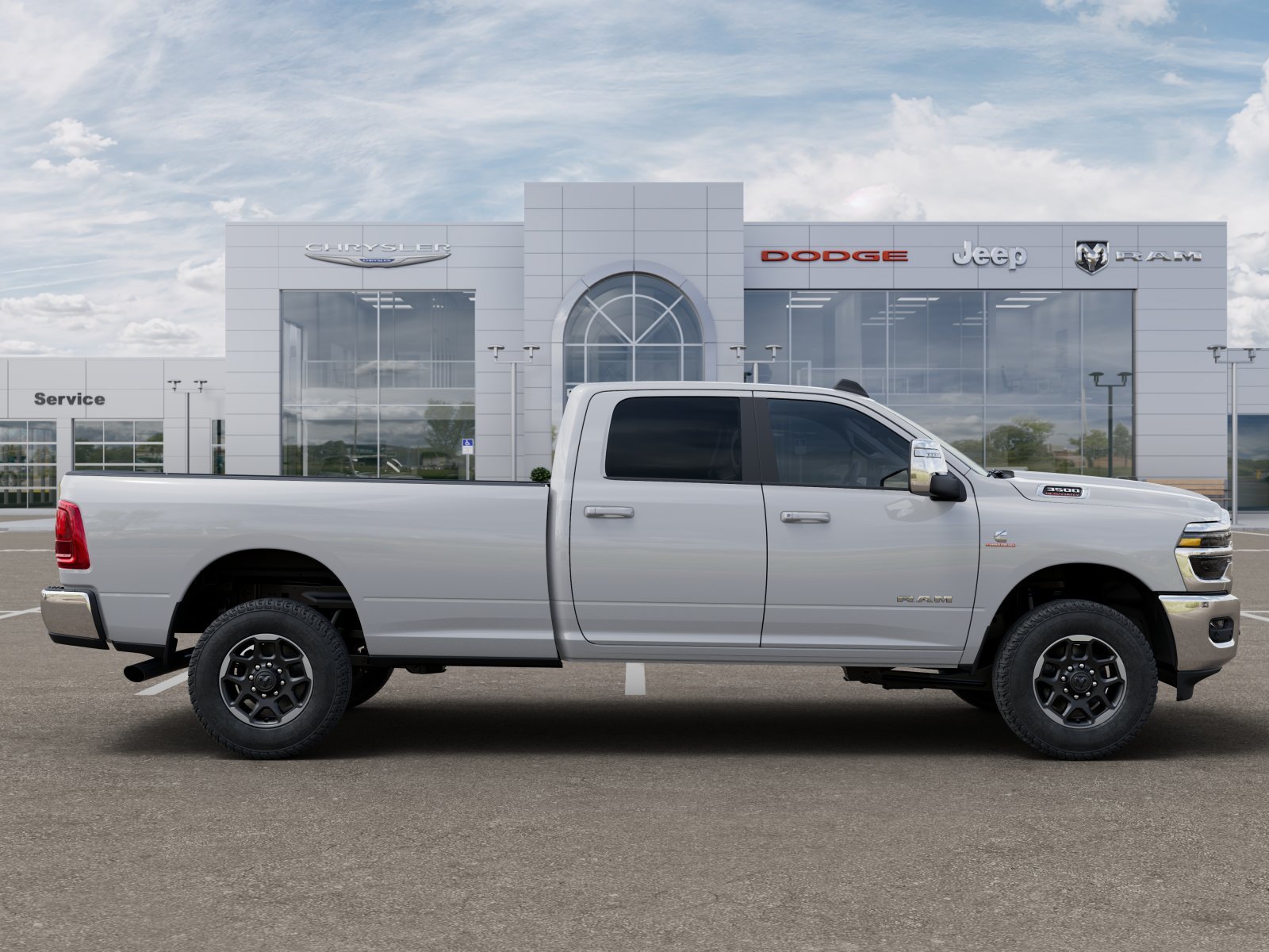 2025 RAM 3500 Laramie - Photo 12