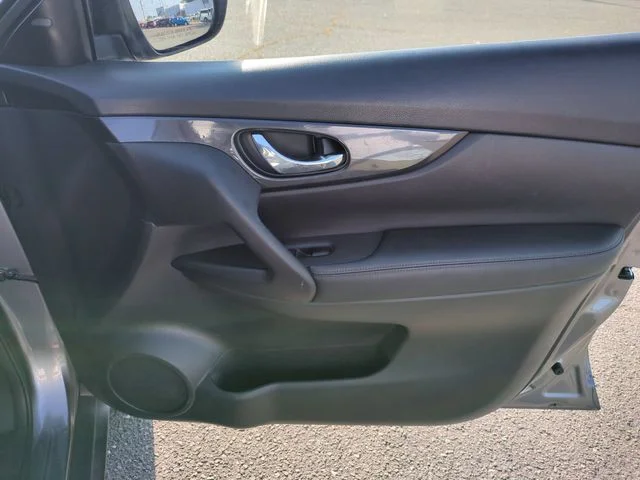 Used 2018 Gray Nissan SV image 32