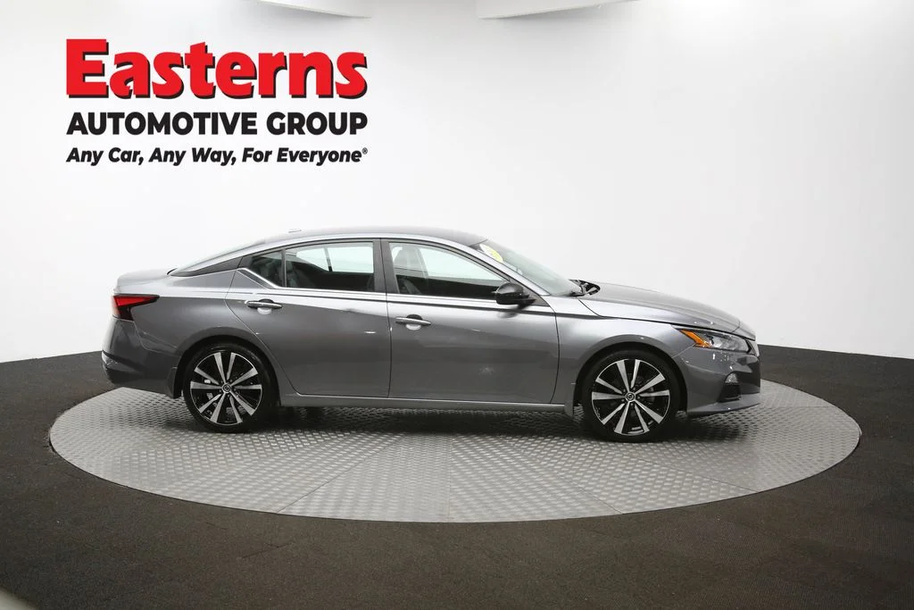 Used 2022 Gray Nissan 2.5 SR image 41