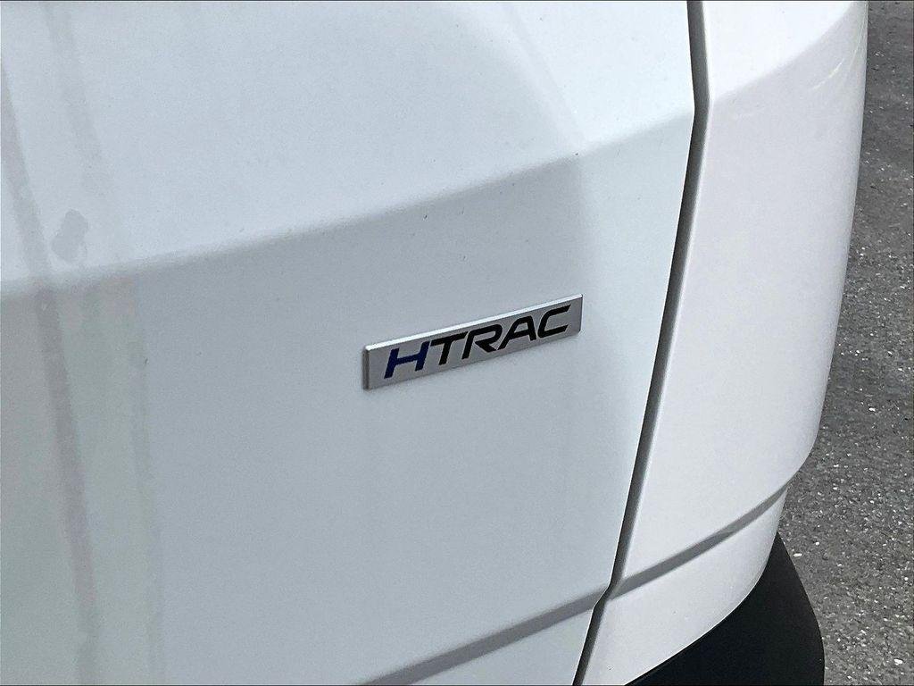 New 2026 White Hyundai SE AWD image 22