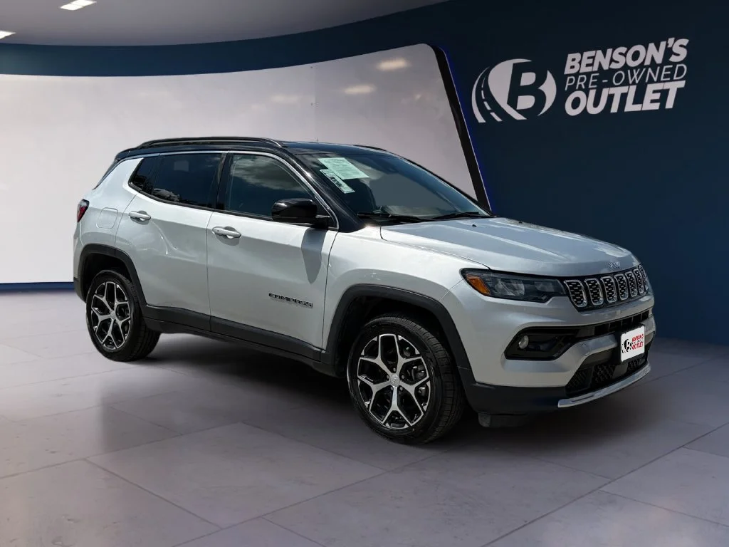 Used 2024 Silver Jeep Limited image 7