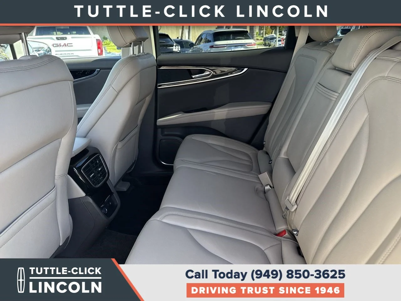 Used 2023 PRISTINE WHITE ME Lincoln Standard image 28