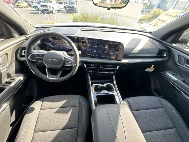 New 2027 White Chevrolet LT image 23