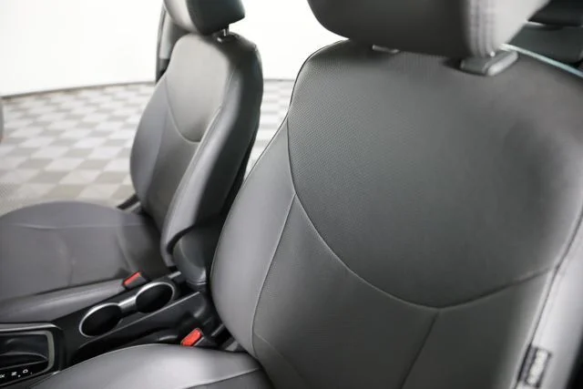 Used 2014 Red Hyundai Limited image 18