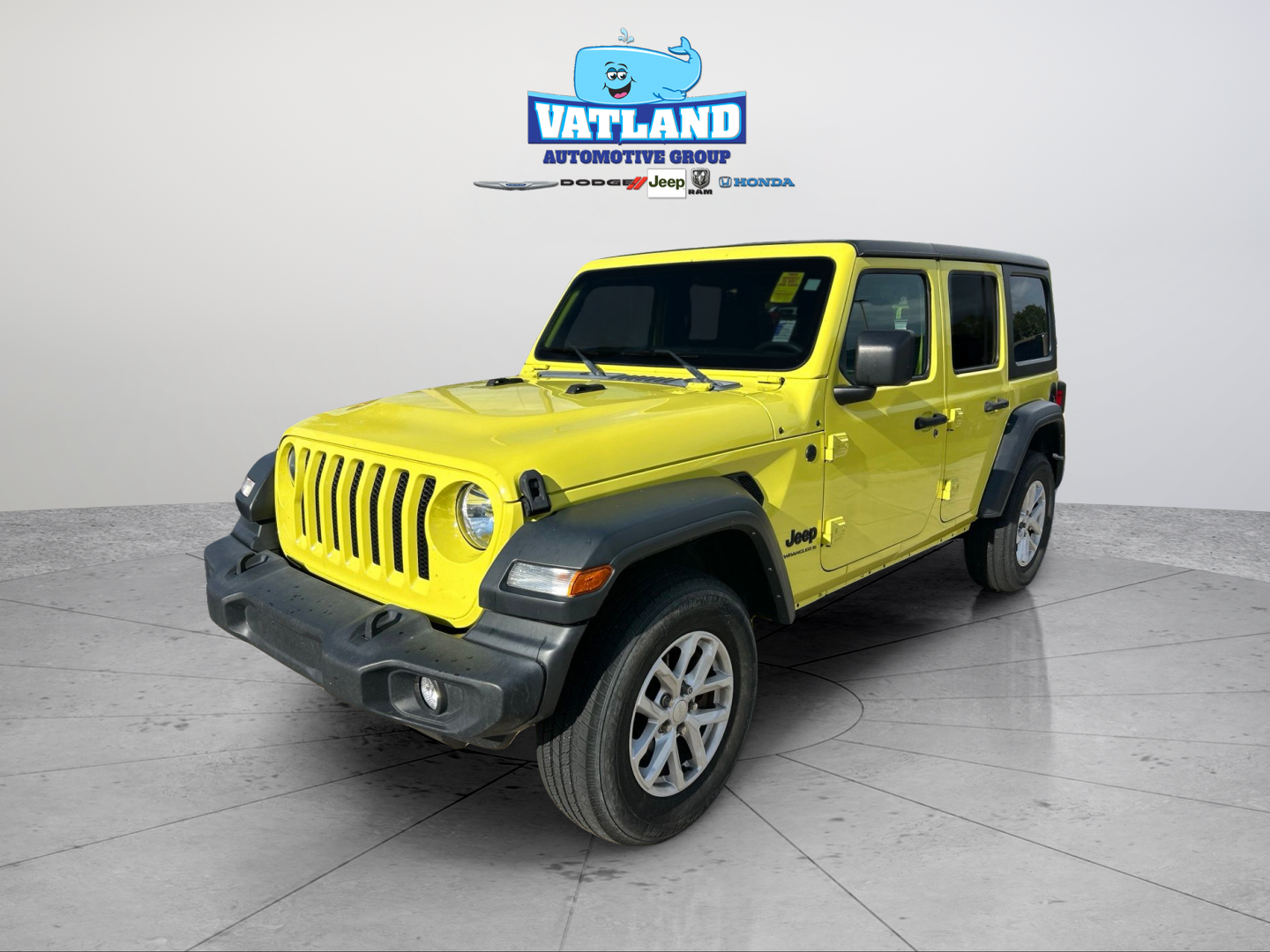 Used 2023 Yellow Jeep Sport S image 1
