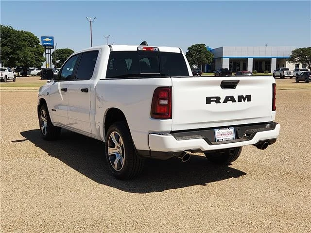New 2026 PW7 Bright Whit Ram EXPRESS CREW CAB 4X2 5