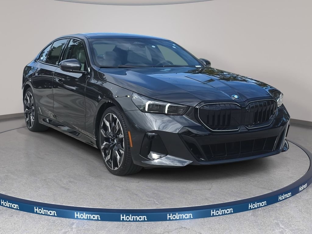Used 2026 Dark Graphite Metallic BMW 530i image 3