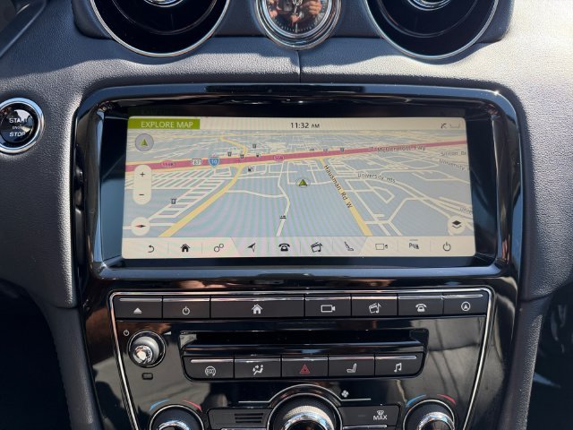 Used 2019 Santorini Black Metallic Jaguar R-Sport image 21