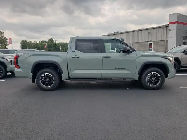 New 2026 Lunar Rock Toyota SR5 image 4