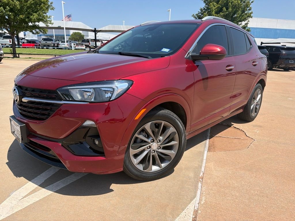 Used 2022 Red Buick Select image 1
