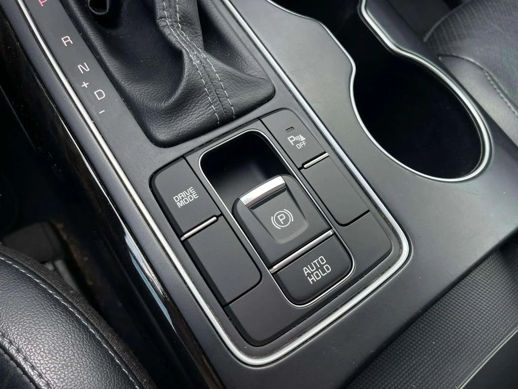 Used 2019 Ebony Black Kia EX image 15