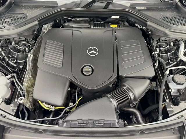 New 2026 Graphite Gray Metallic Mercedes-Benz GLC 300 image 14