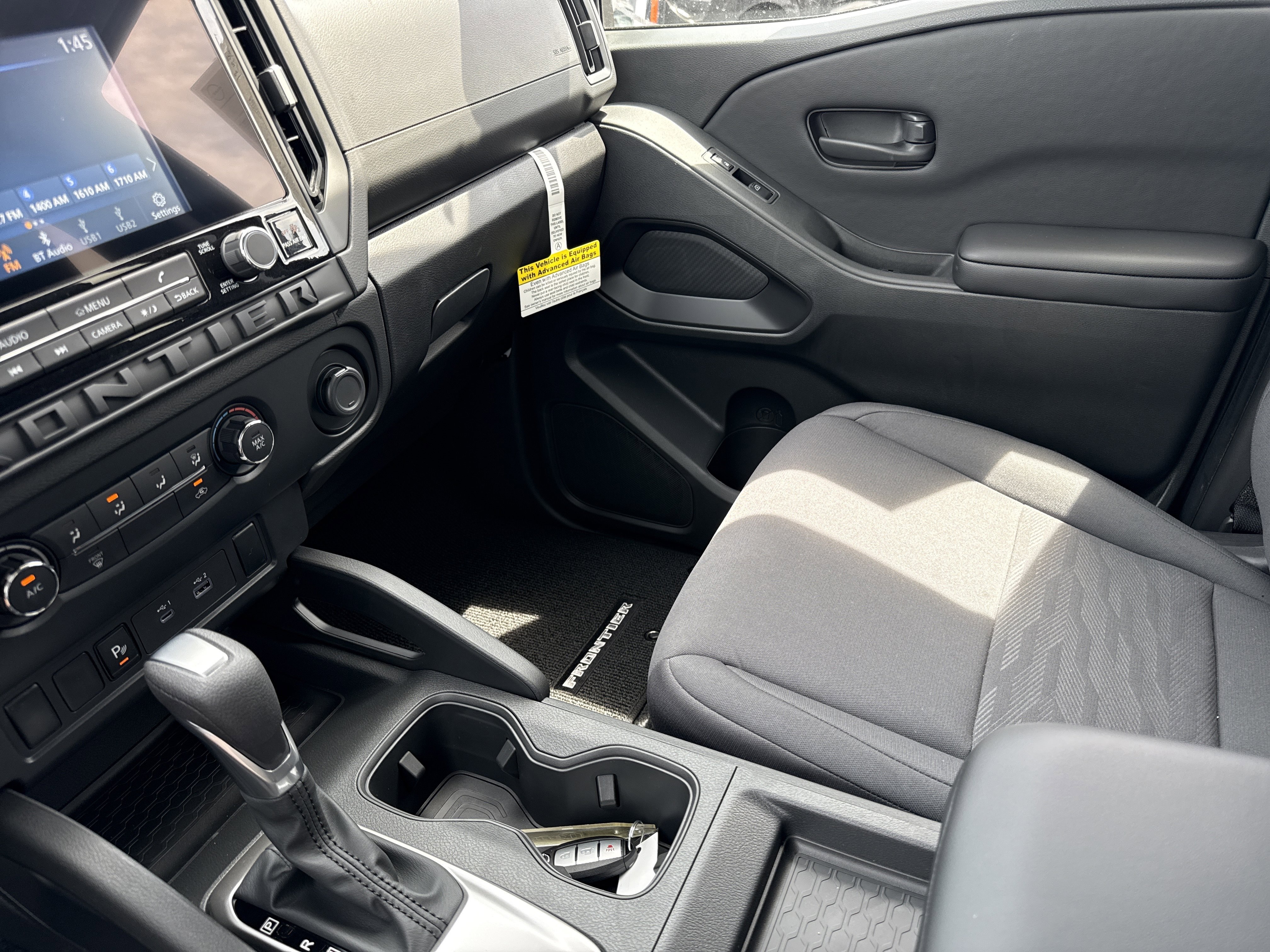 New 2026 Glacier White Nissan Crew Cab S image 16