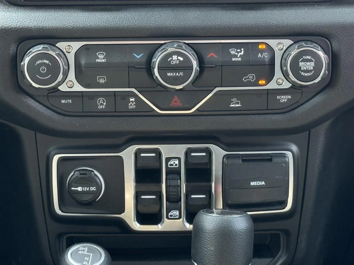 New 2026 41 (pj5) Jeep Sport S image 20