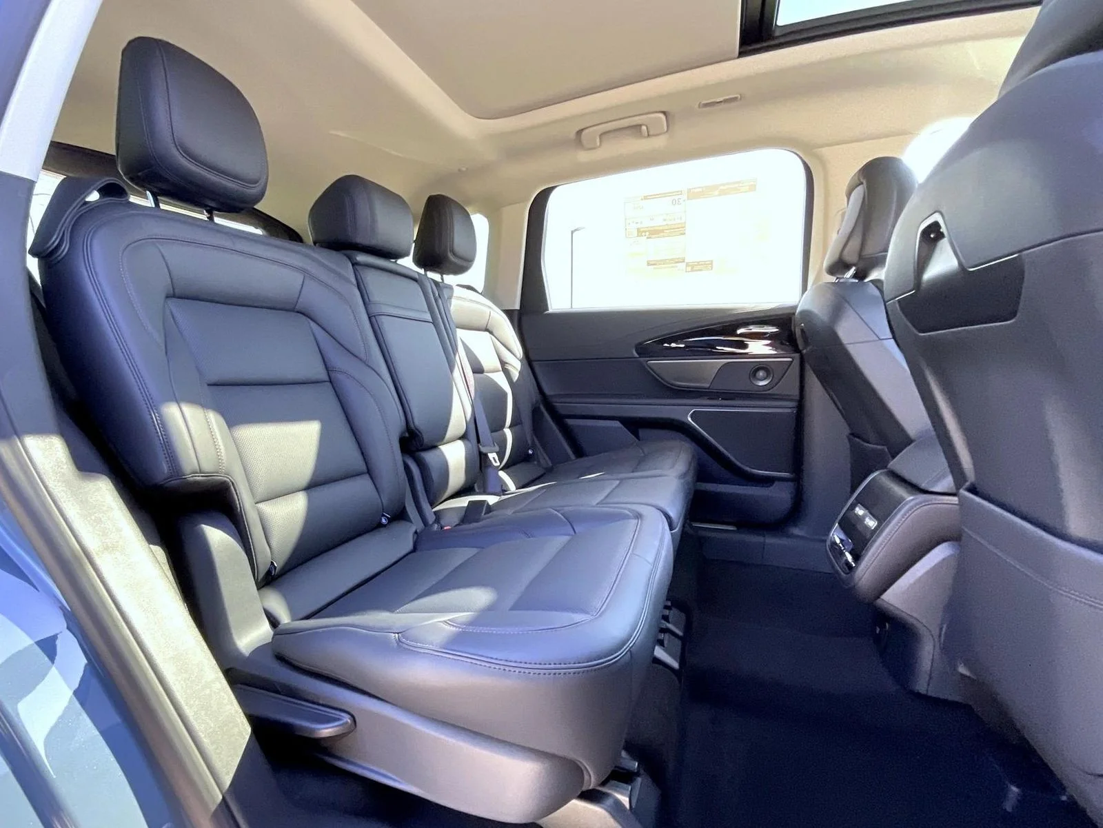 New 2026 Blue Lincoln Premiere image 20