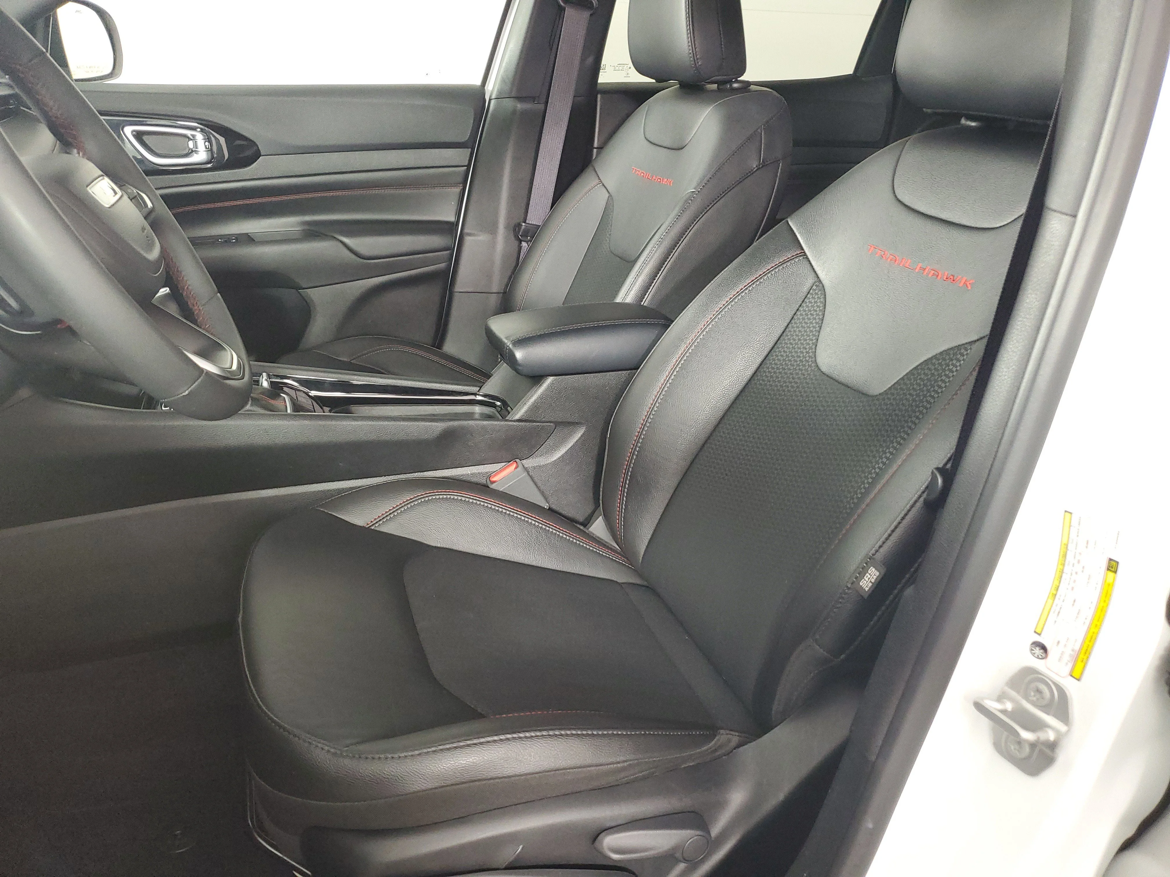 2025 Jeep Compass Trailhawk - Photo 12
