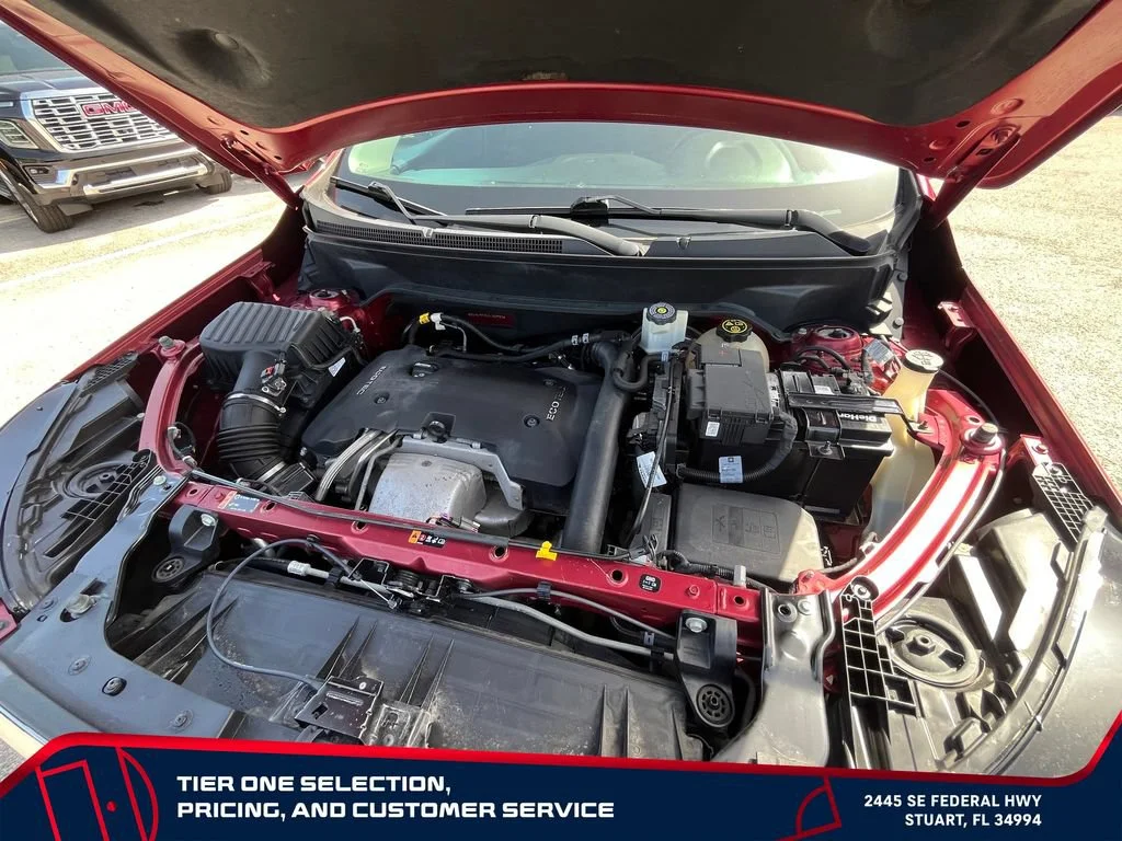 Used 2018 RED QUARTZ TINTCOAT GMC SLE image 22