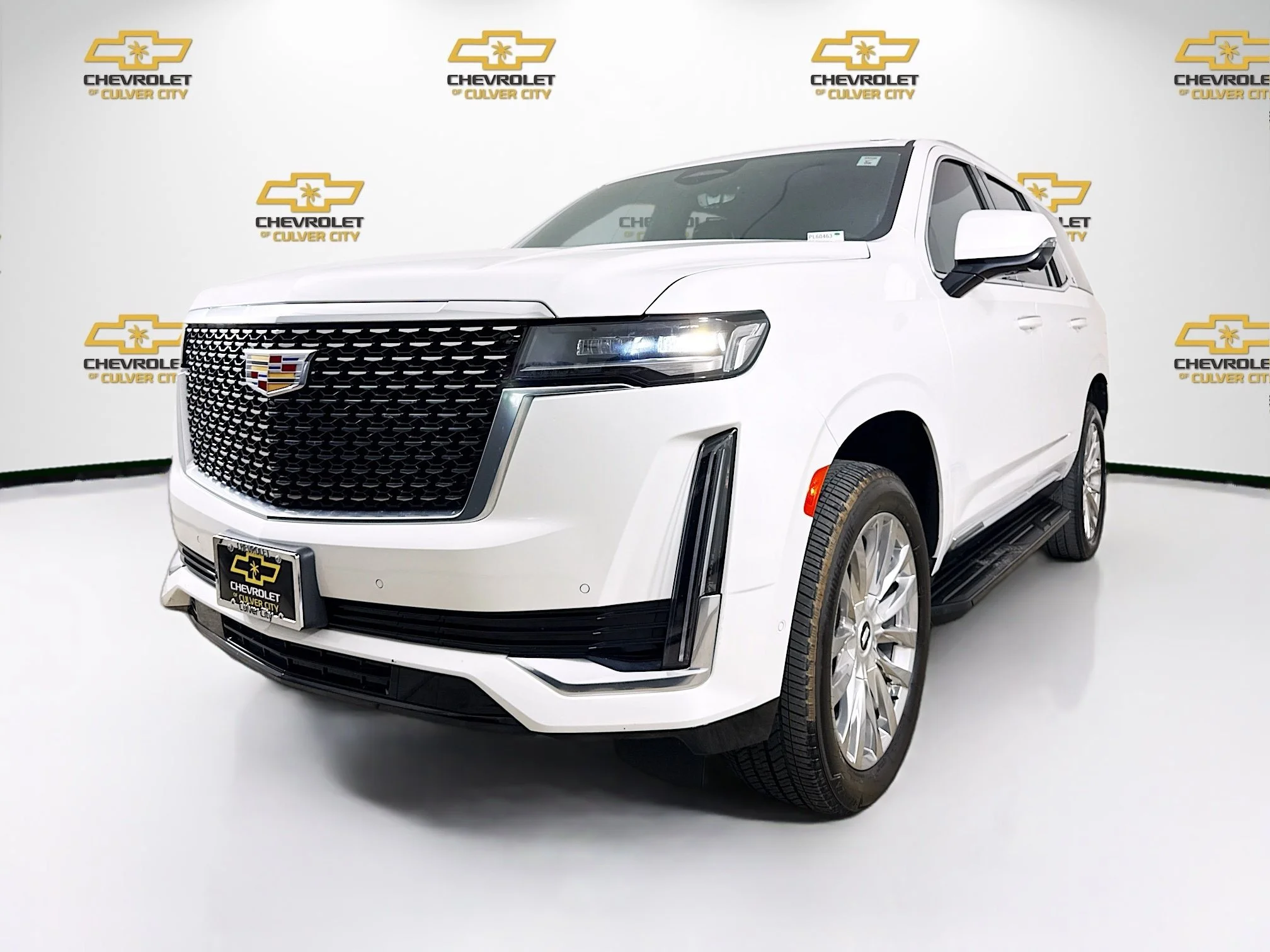 Used 2021 CRYSTAL WHITE TRICOAT Cadillac Premium Luxury image 3