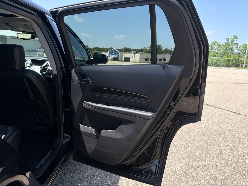 Used 2016 Black GMC Denali image 19
