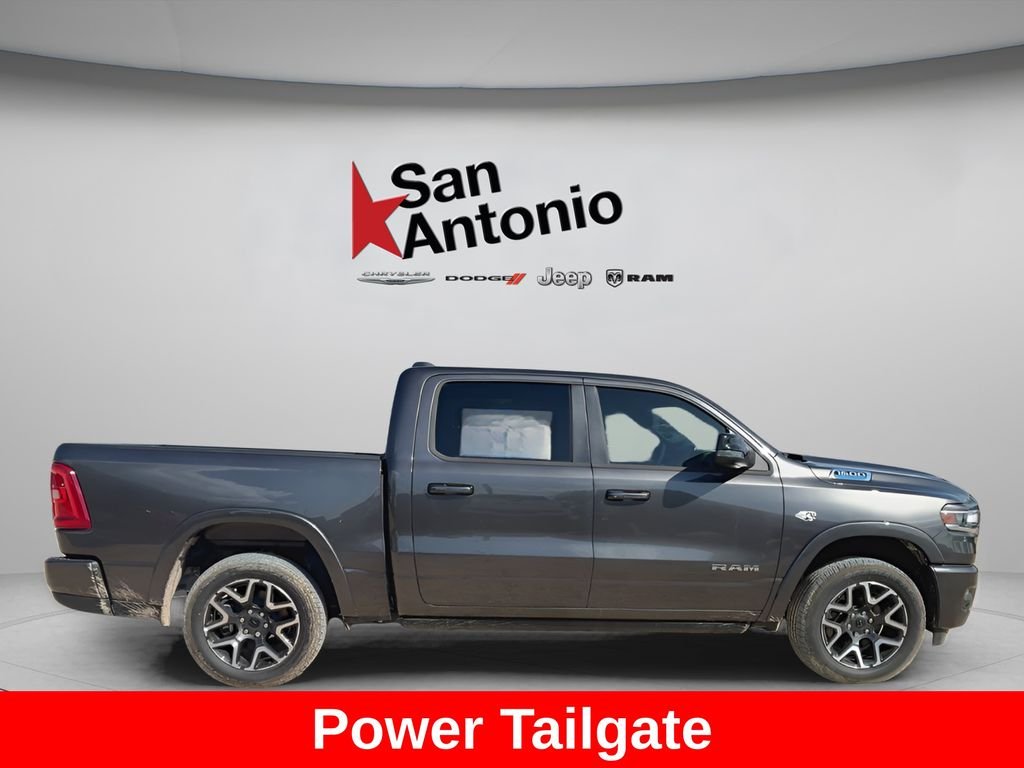 New 2026 Granite Crystal Metallic Clear-Coat Exterior Paint RAM Laramie image 17