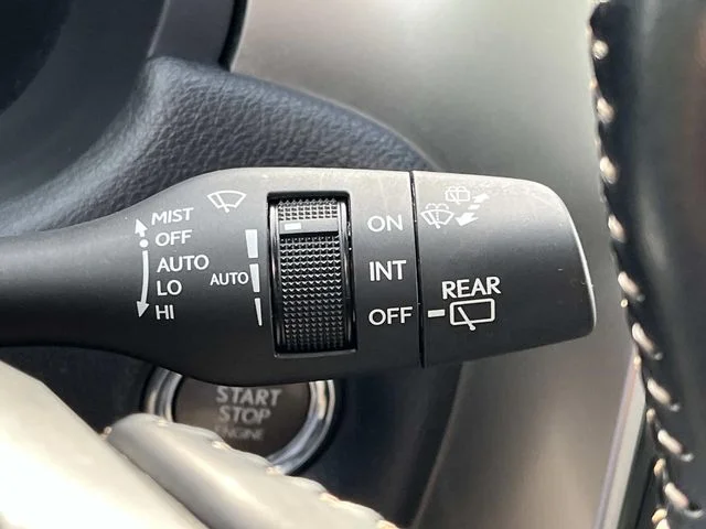 Used 2022 White Lexus 460 image 47