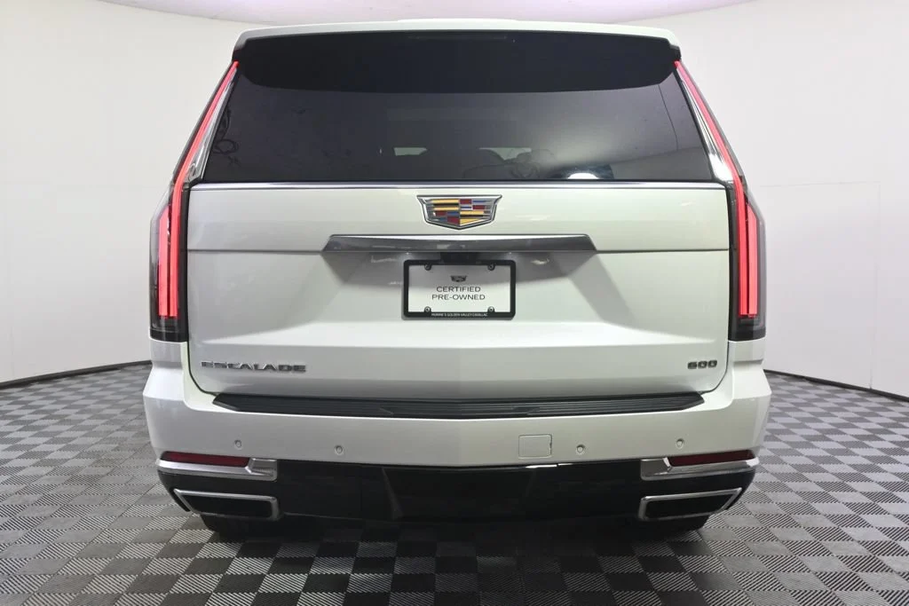 Used 2025 Crystal White Tricoat Cadillac Premium Luxury image 5