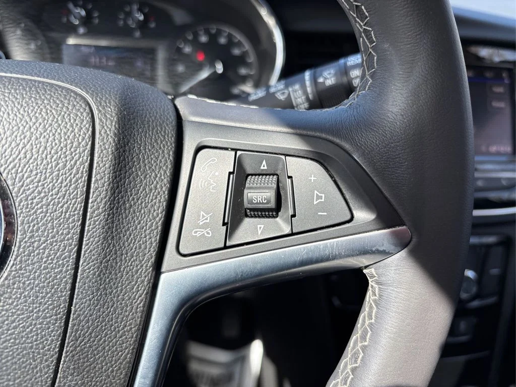 Used 2022 White Buick Preferred image 26